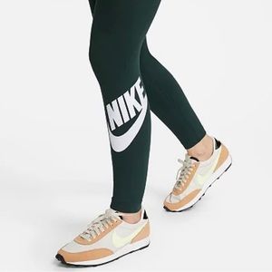 Nike Leggings w/ Ankle Logo • Cotton
